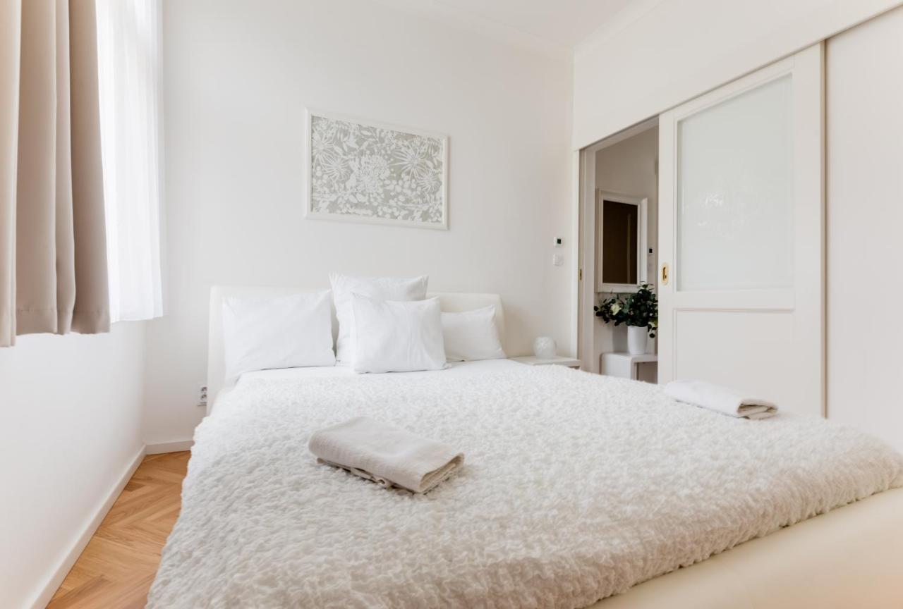 Friendly Apartments In Praga Exterior foto