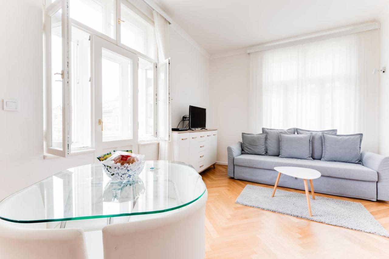 Friendly Apartments In Praga Exterior foto